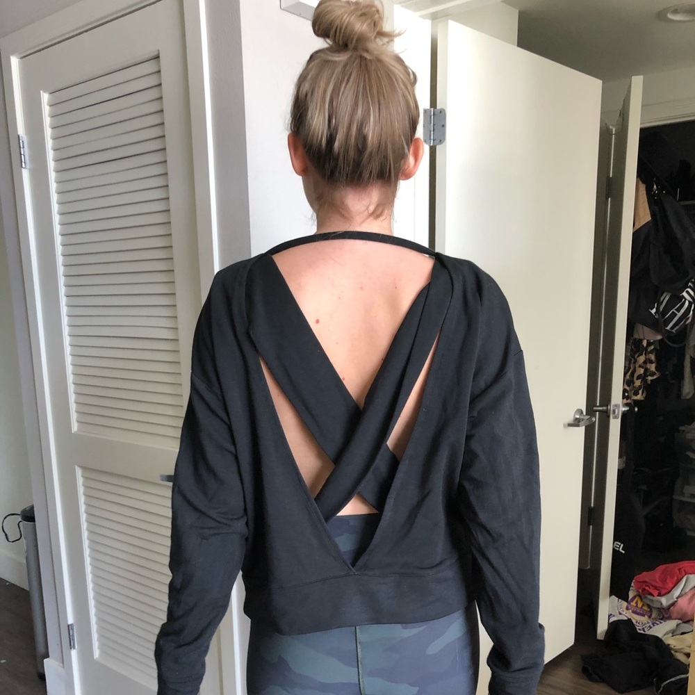 Alo yoga pullover
